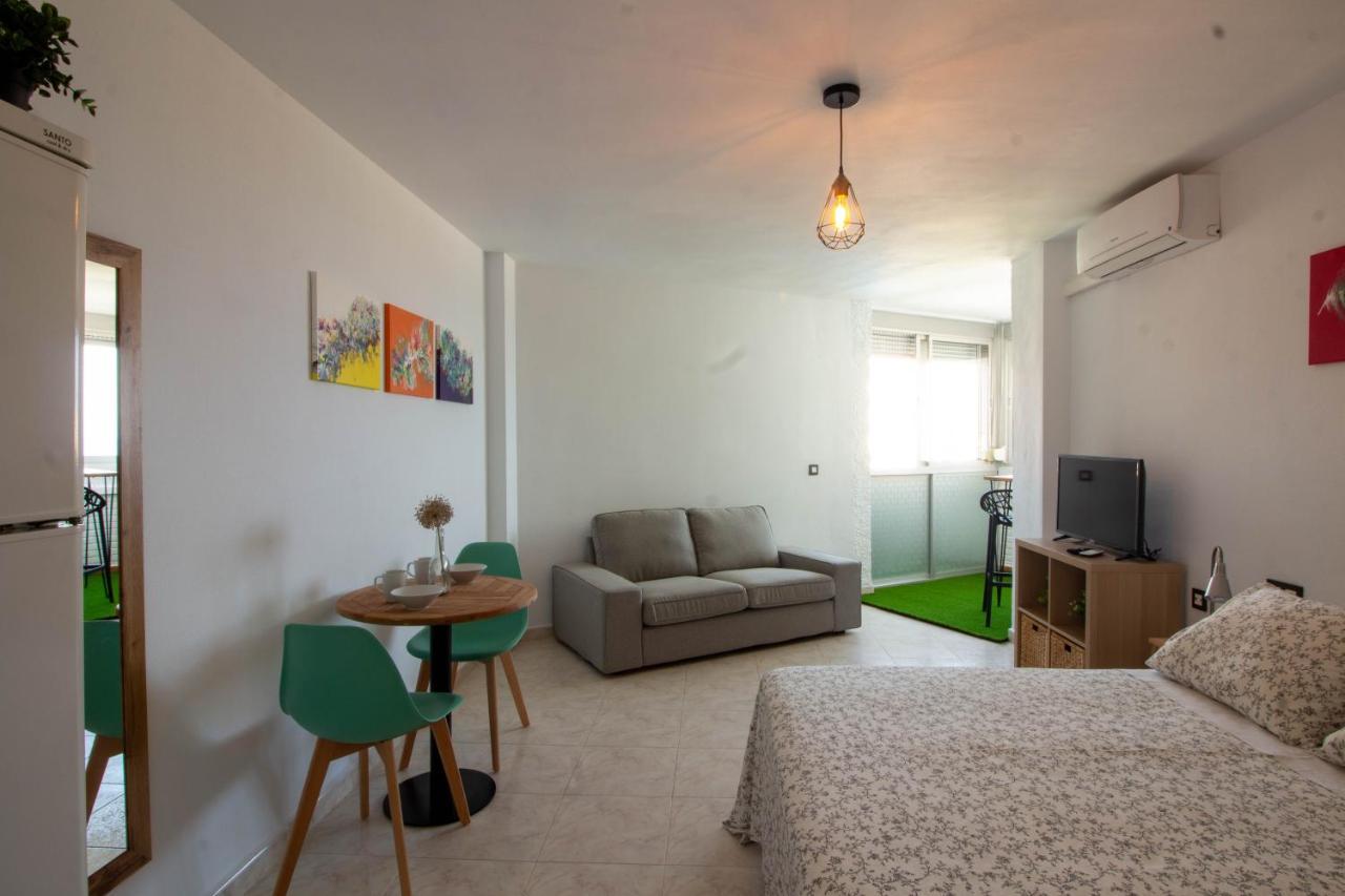 Larios Dos 504. Estudio Con Vistas Al Mar Cerca De La Playa Torrox Dış mekan fotoğraf